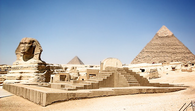 pyramida u sfingy
