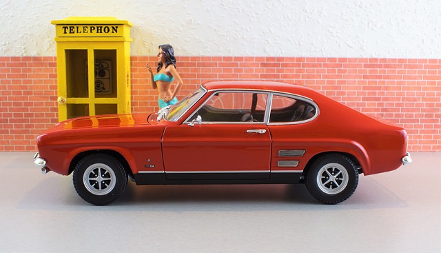červený Ford Capri